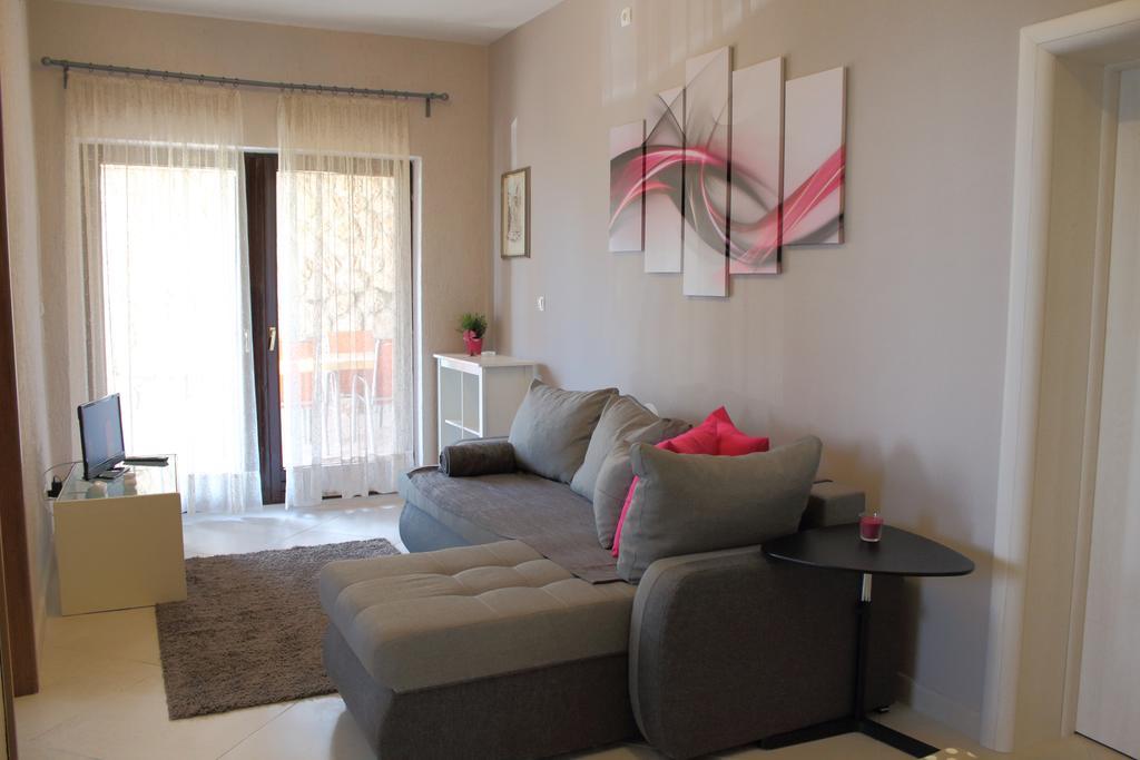 Apartments Basan 로브란 외부 사진